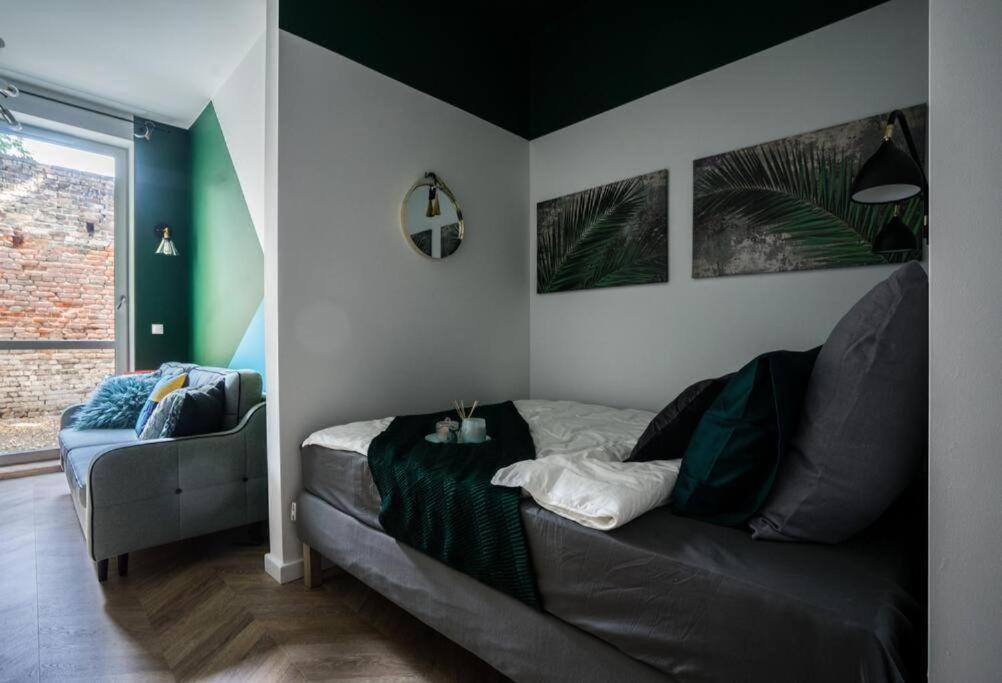 Golden In - Cozy And Stylish - Zabkowska B *